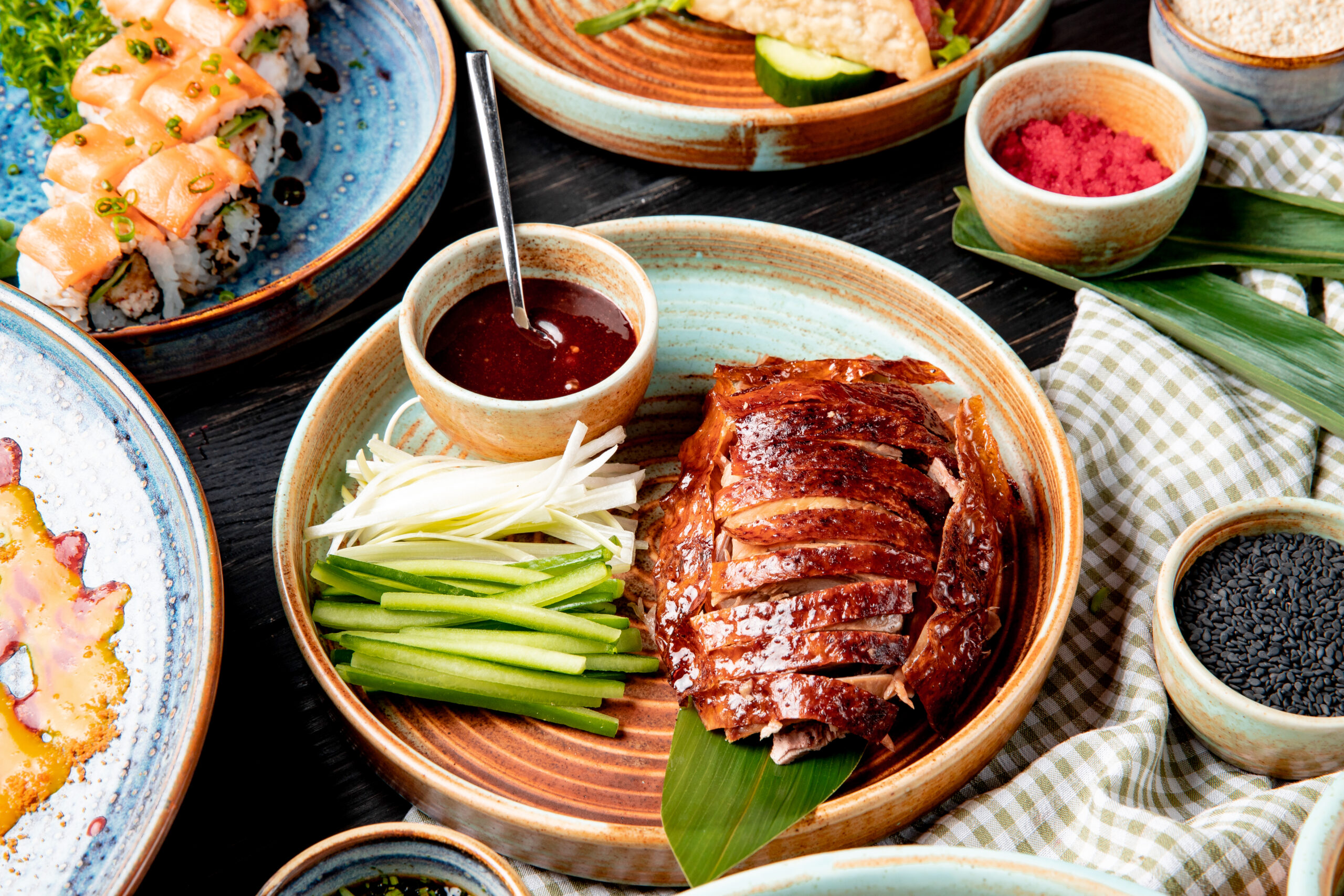 Pato laqueado, gastronomía china